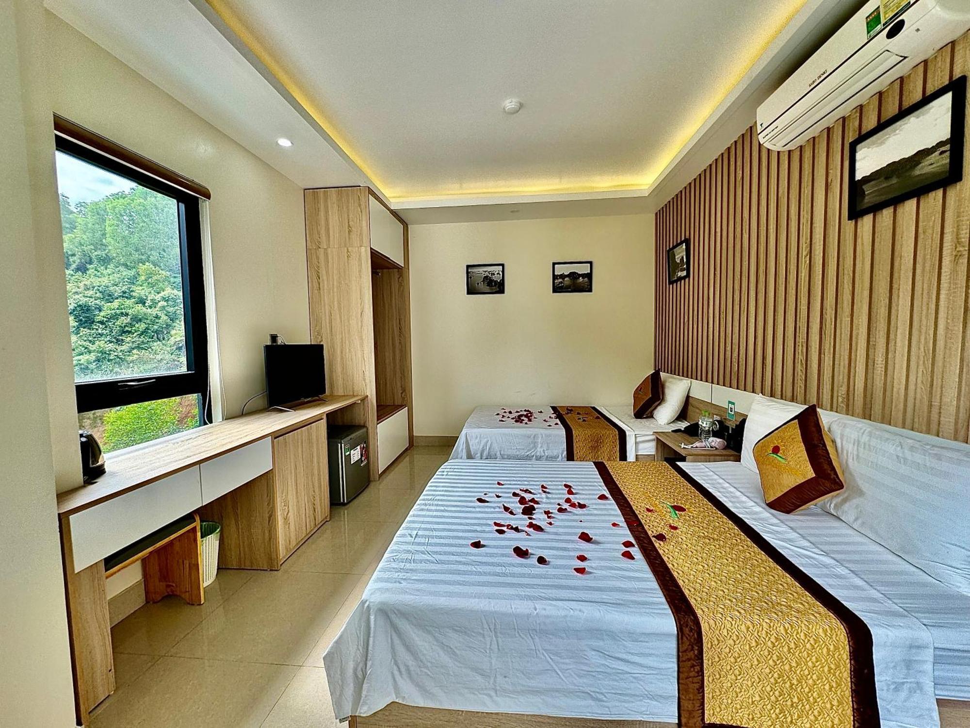 Sunflower Catba Hotel Dong Khe Sau 외부 사진