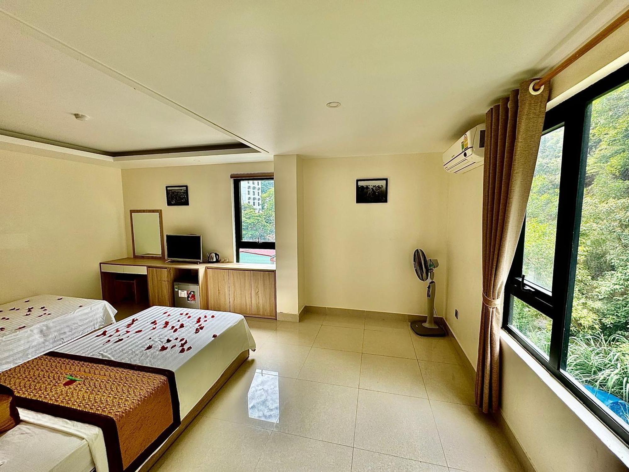 Sunflower Catba Hotel Dong Khe Sau 외부 사진